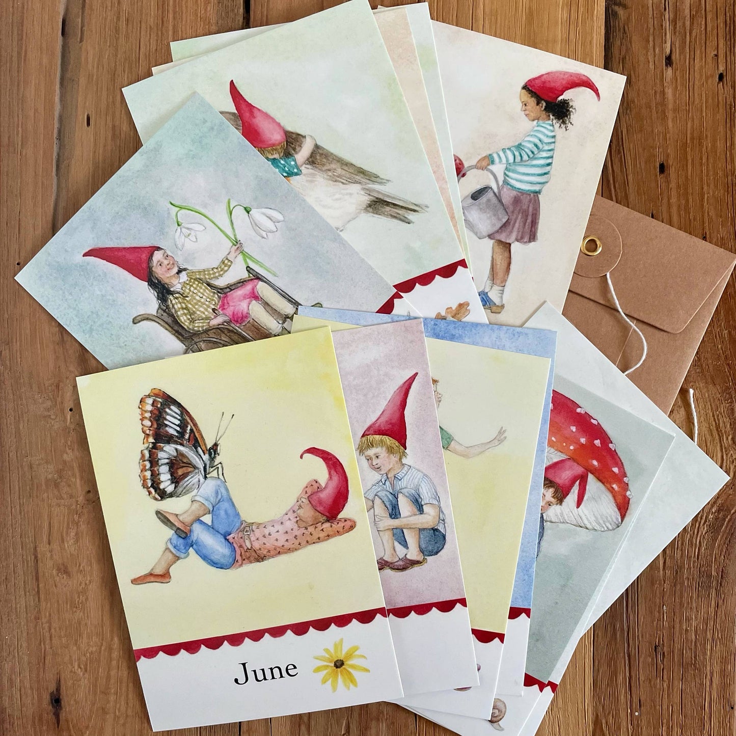 Sesonger i postkort sett: 12 kalender kort | Engelsk